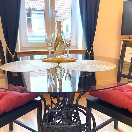 H&t Old Town Sw Ducha 31 Apartment